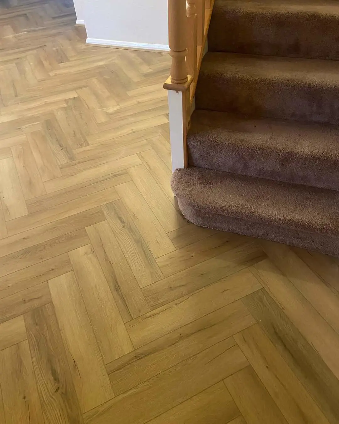 Barley Oak 5.2mm SPC Herringbone