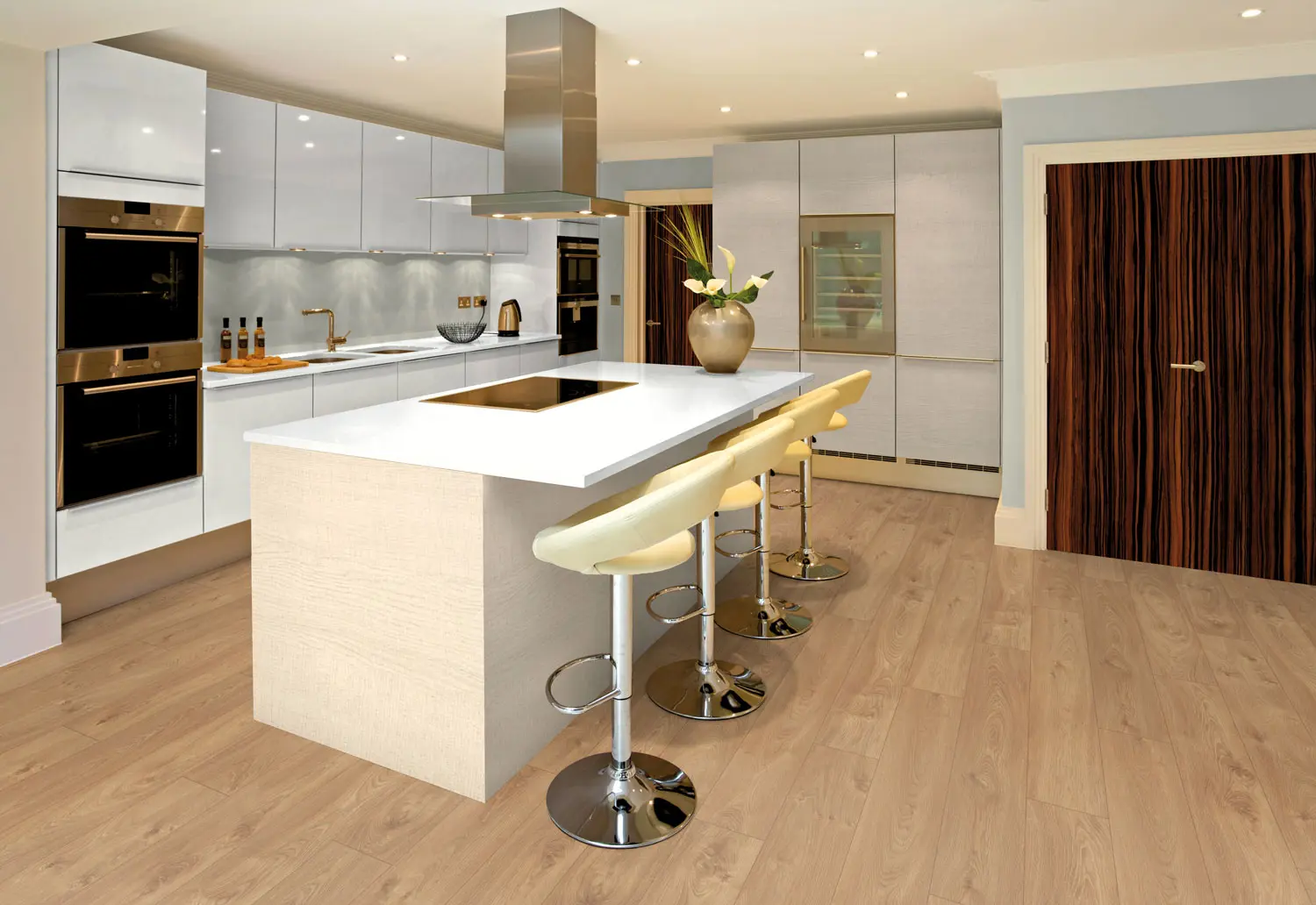 Azure Oak 8mm Laminate