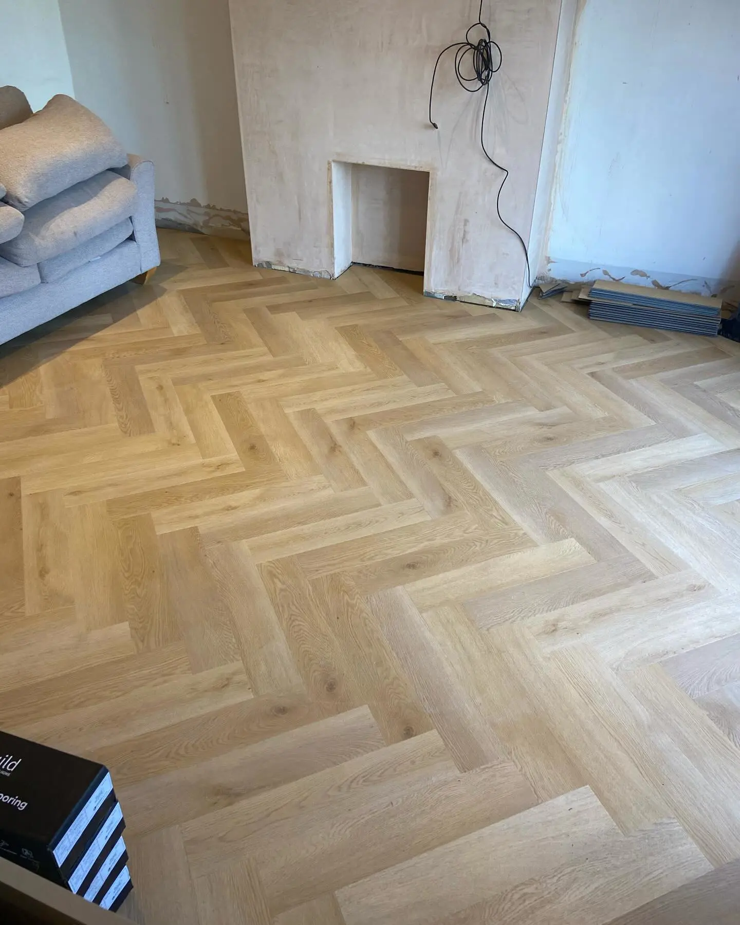 Golden Oak Premium Herringbone 6.0 SPC Click