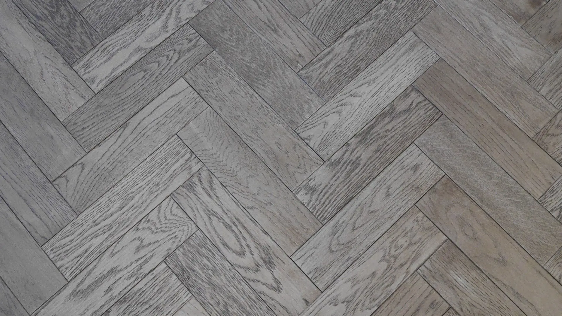 Gunmetal Grey Oak Herringbone 18mm