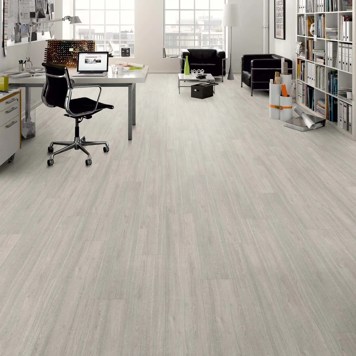 Driftwood Grey Oak Water Resistant 12mm | Floor Depot