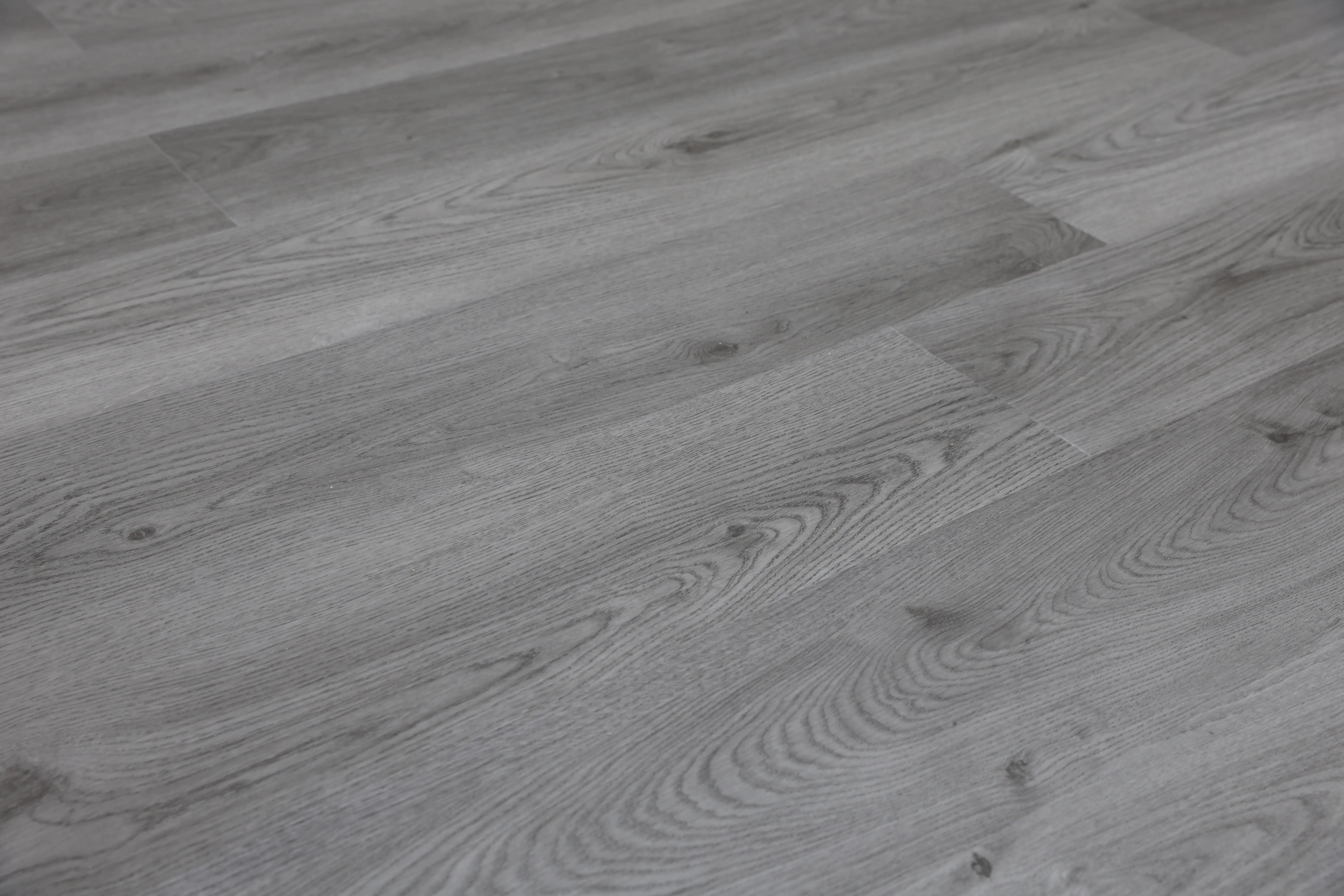 Rich Grey Oak Premium 6mm SPC Click
