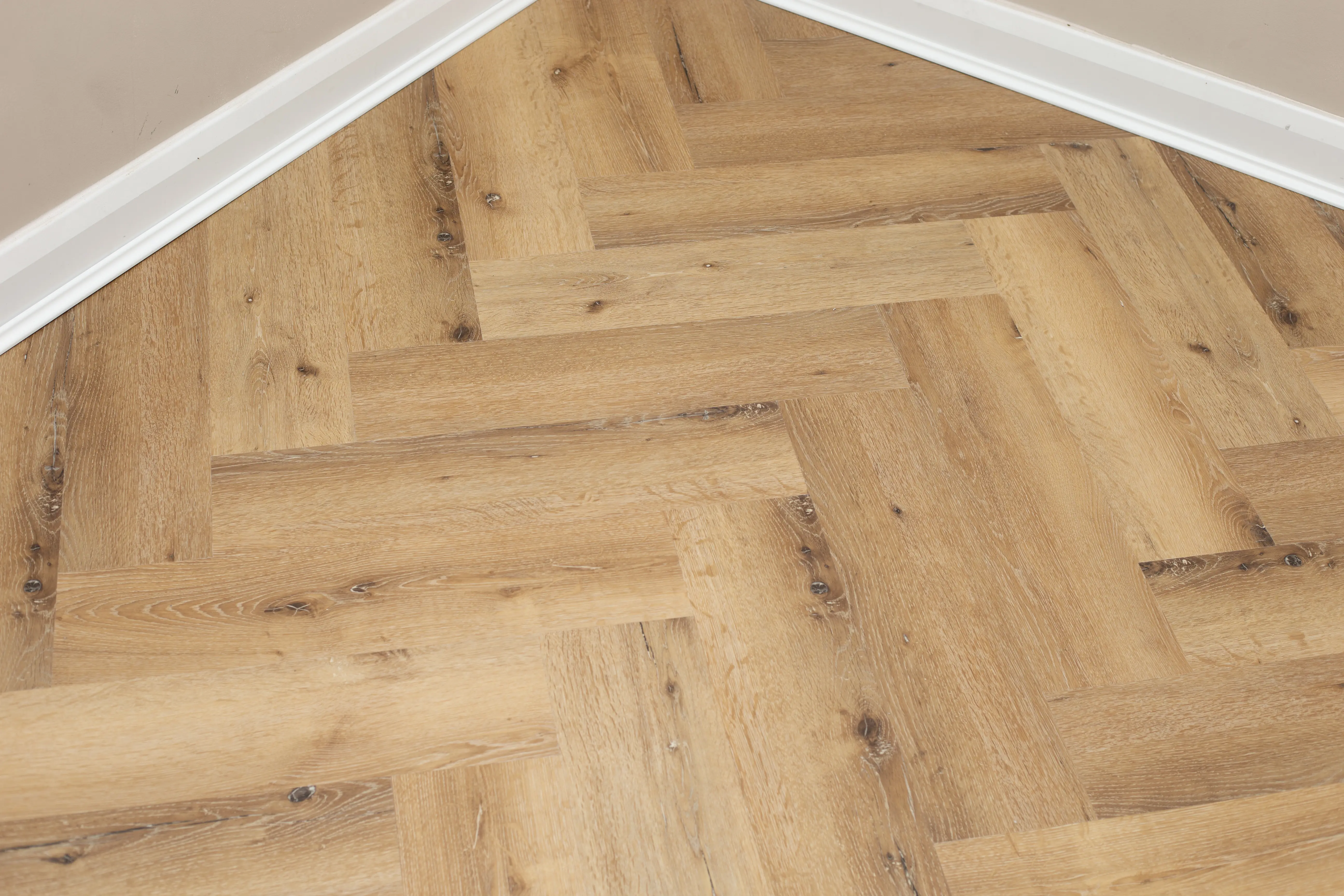 Mountain Fir 6mm Herringbone SPC Click