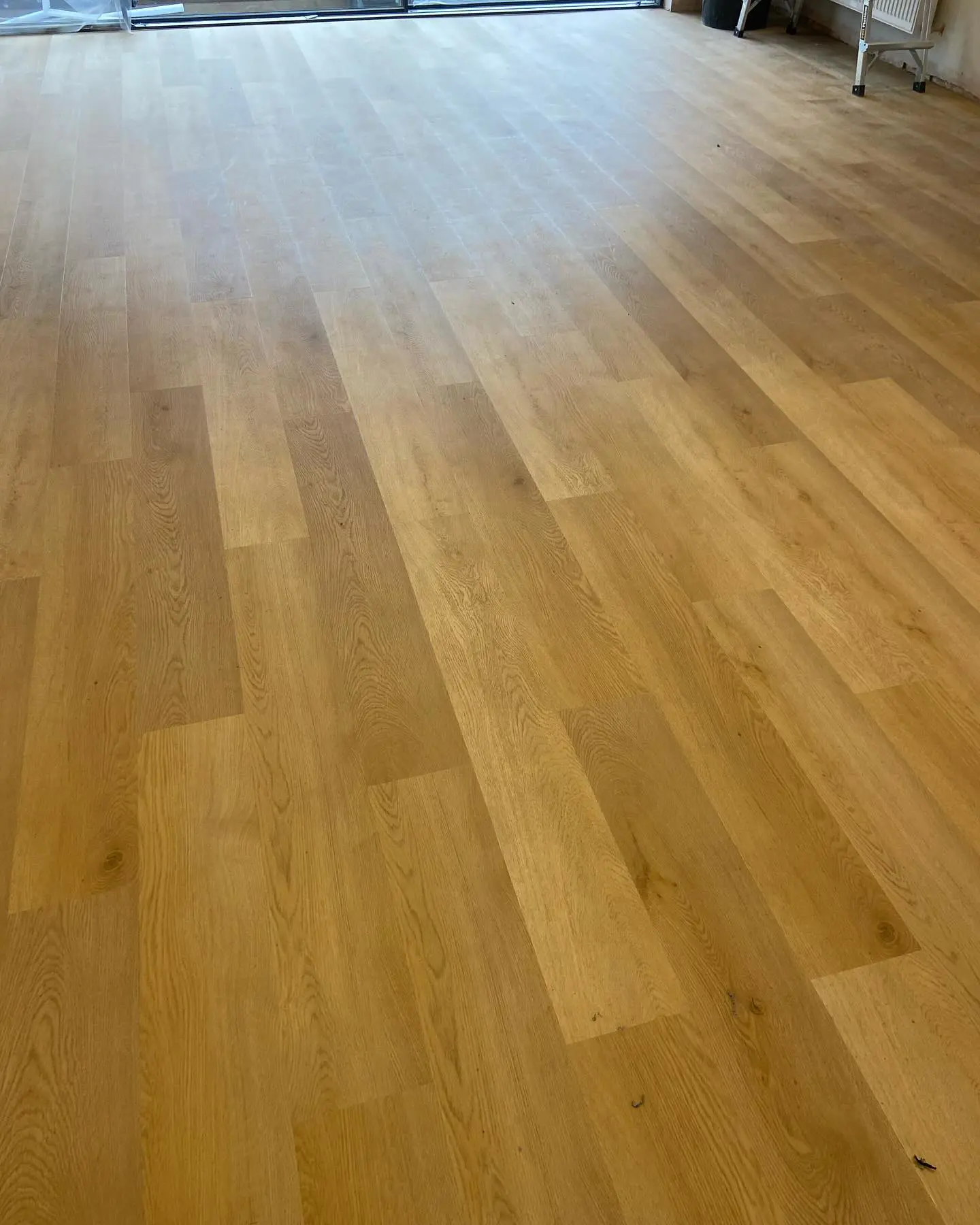 Golden Oak PREMIUM 6.0 SPC Vinyl Click 