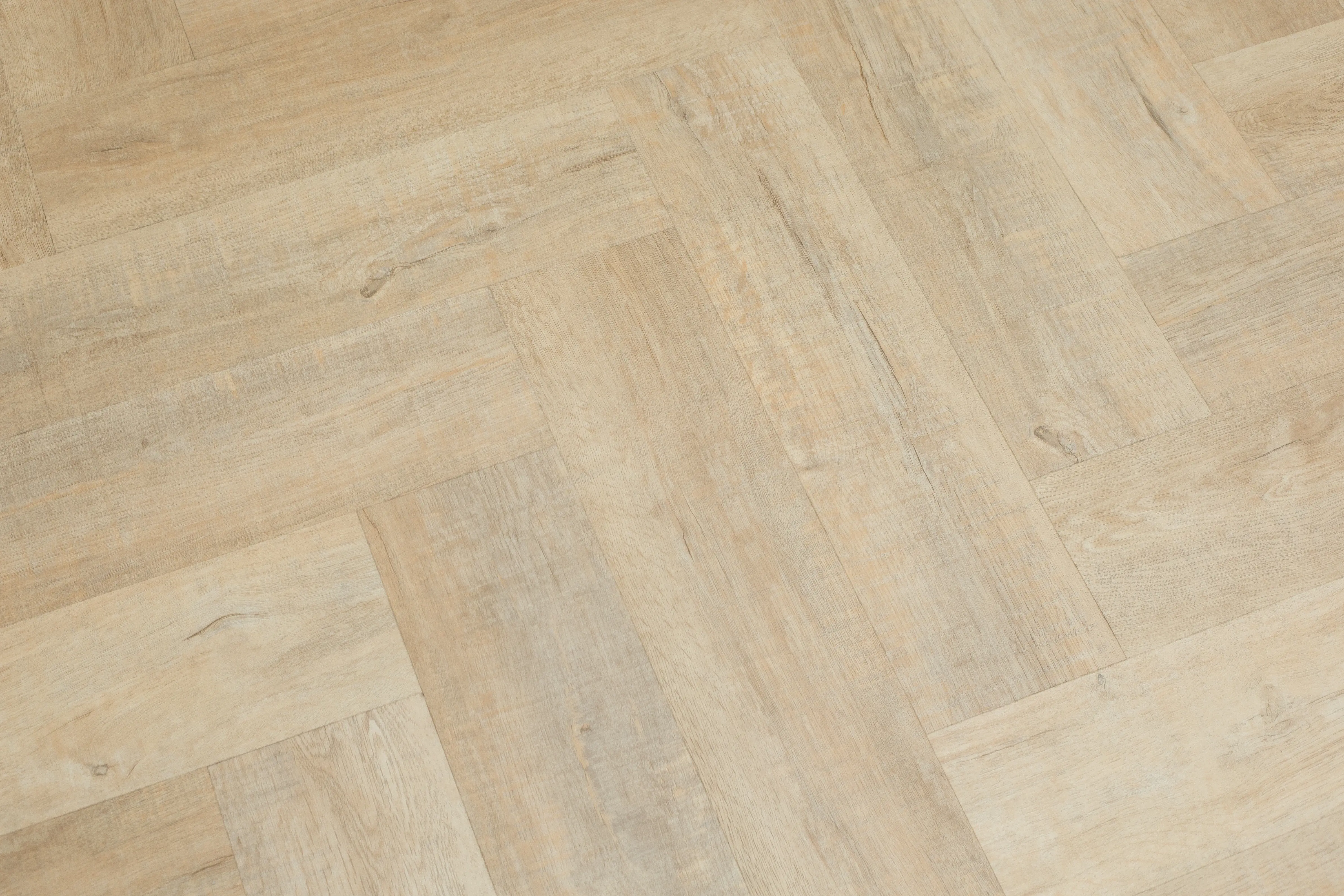 Spanish Cedar 6mm PREMIUM Herringbone SPC Click