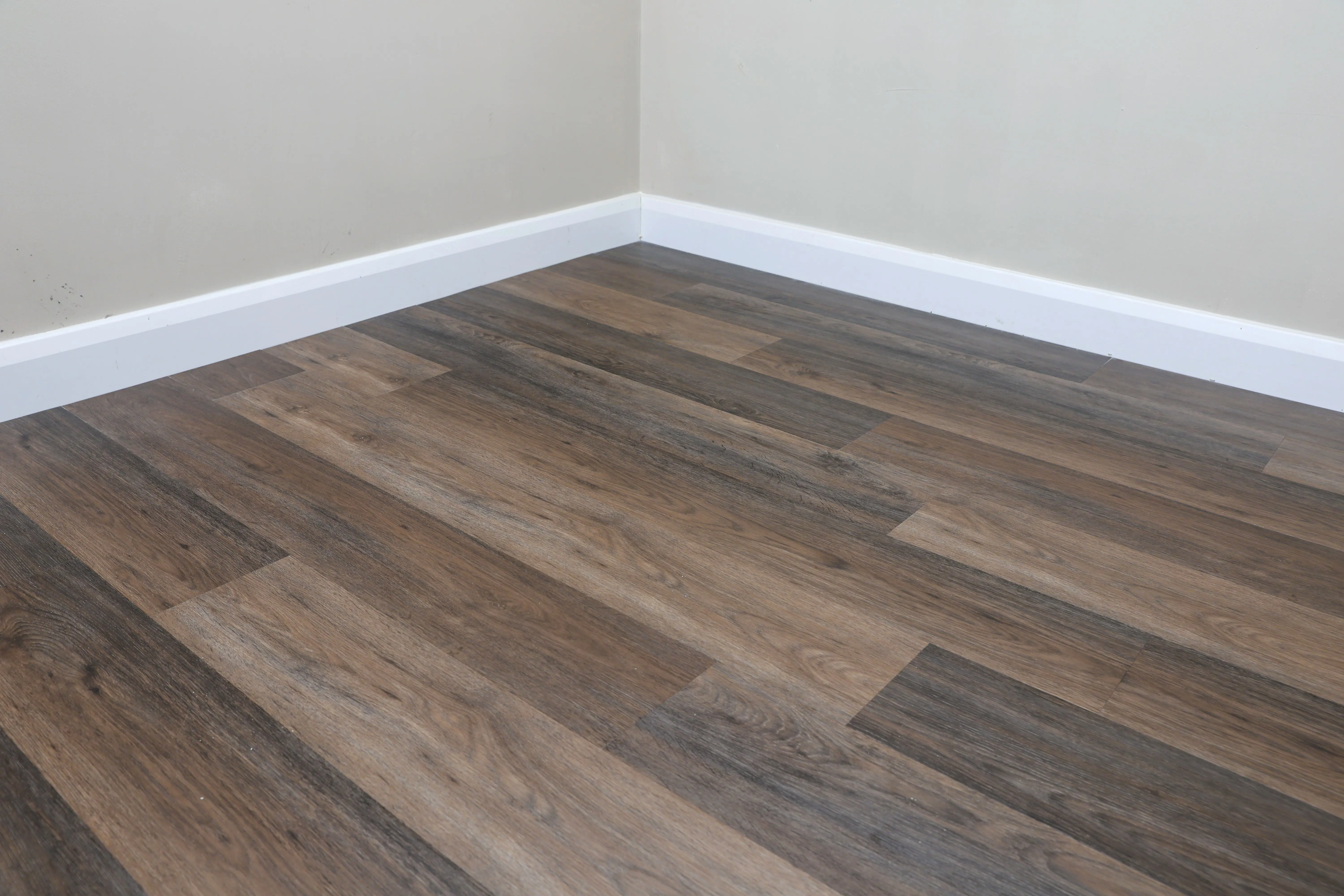 Classic Walnut 8mm Luxury SPC Click