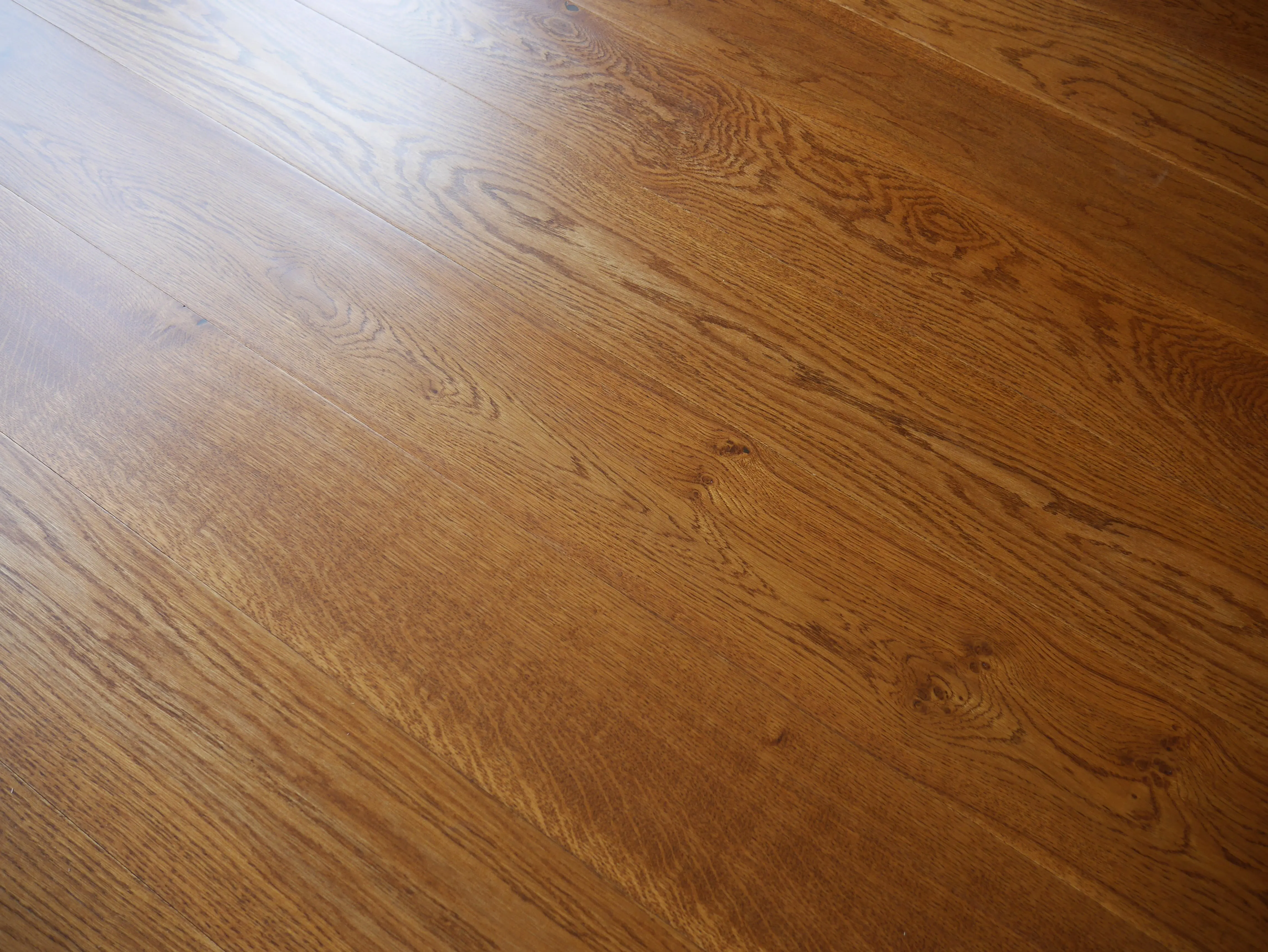 Golden Oak Hand Scraped 20/6mm