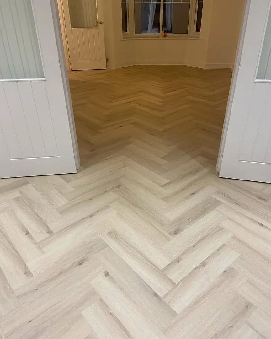 Sandy Limed Oak Premium Herringbone 6.0 SPC Vinyl Click