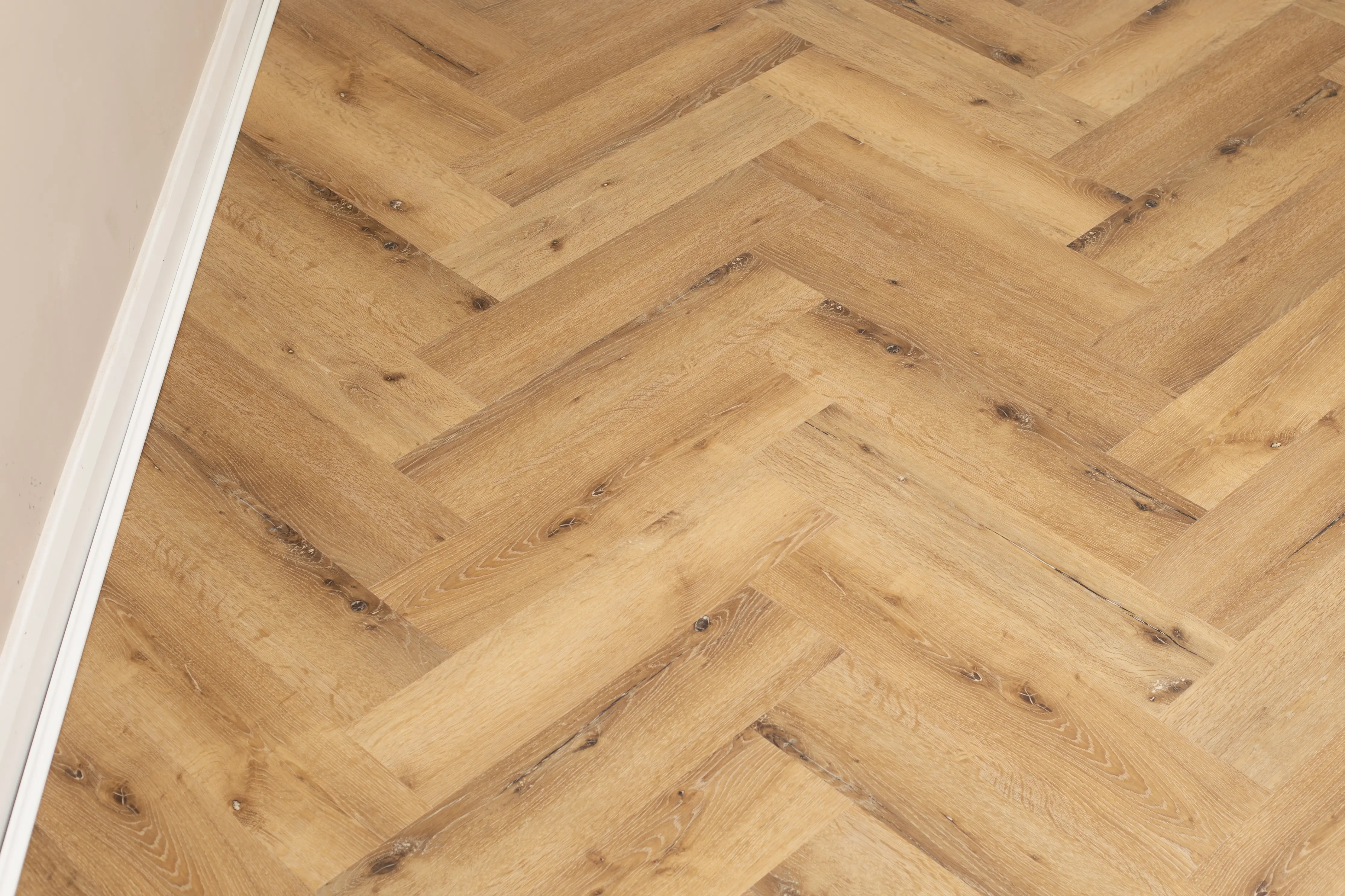 Mountain Fir 6mm Herringbone SPC Click