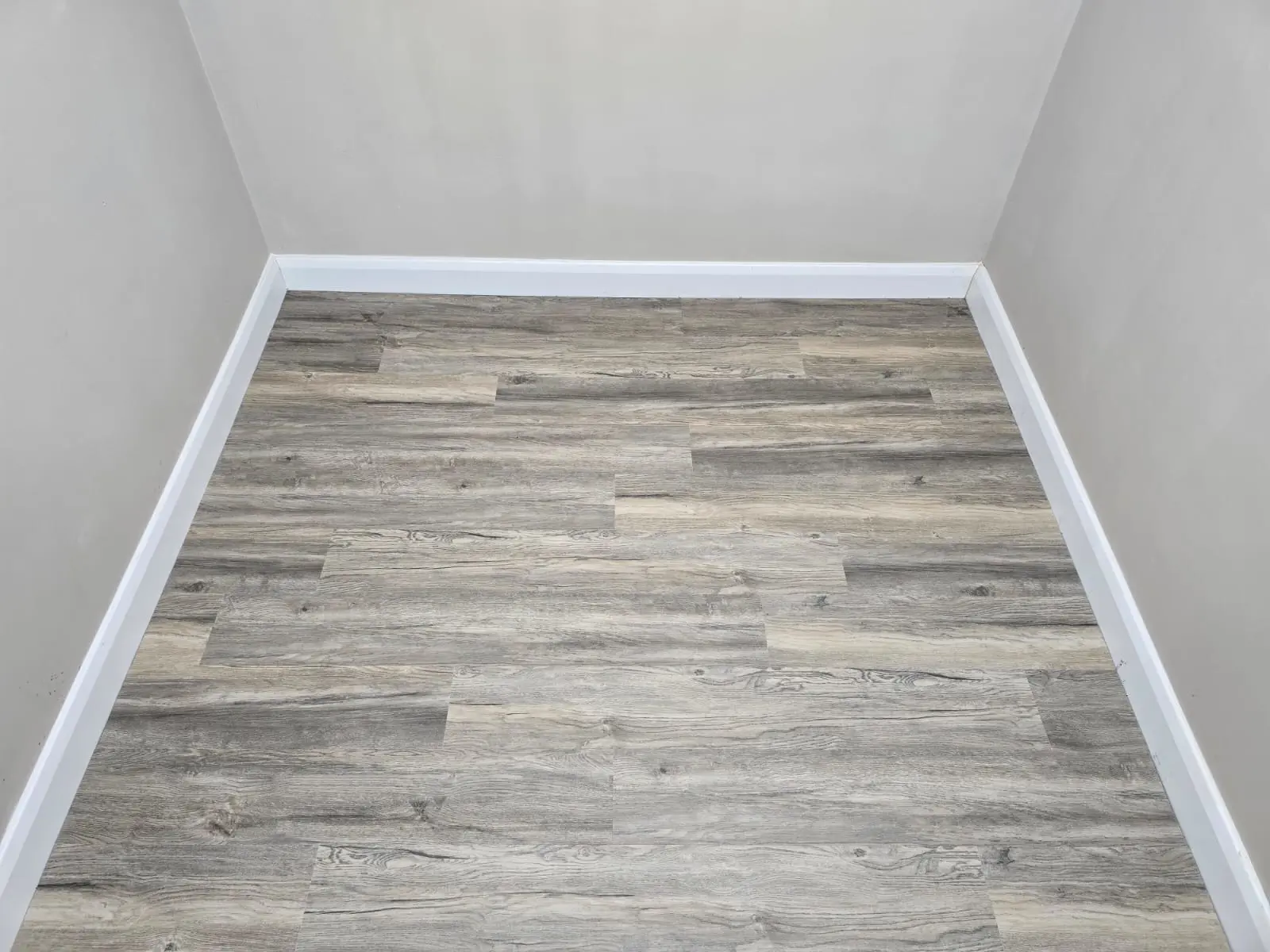 Distressed Grey Oak PREMIUM 6mm SPC Click