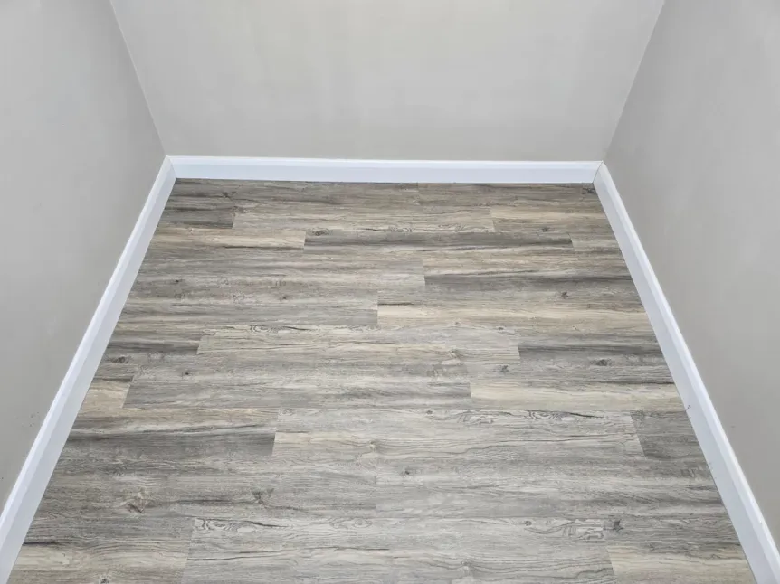 Distressed Grey Oak PREMIUM 6mm SPC Click | Floor Depot