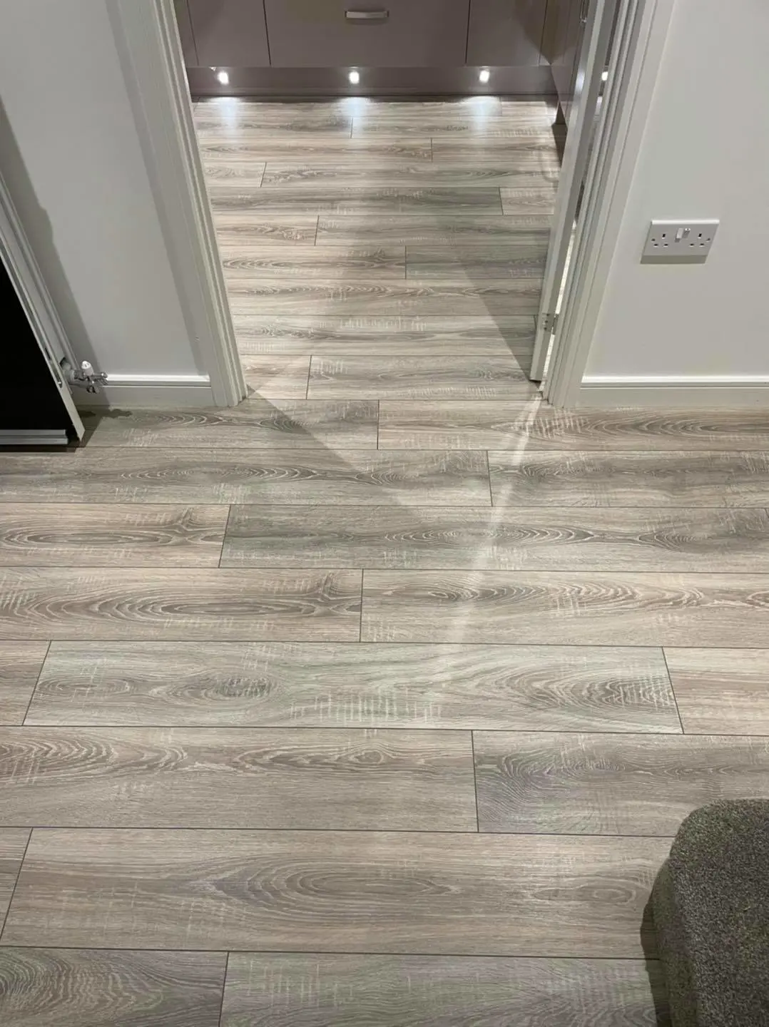 Boathouse Oak 12mm Water Resistant