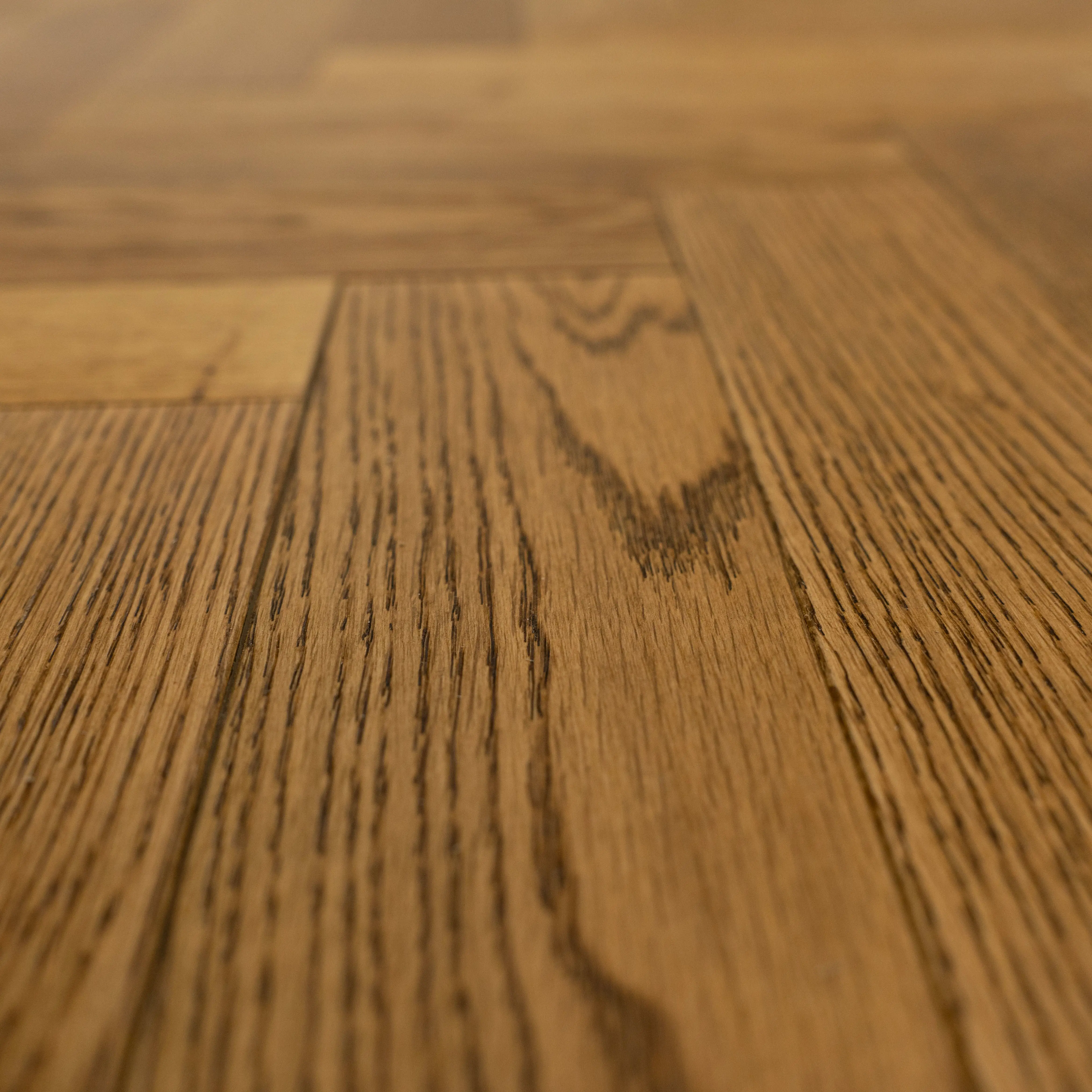 14/3 Golden Oak Brushed & UV Lacquered Herringbone