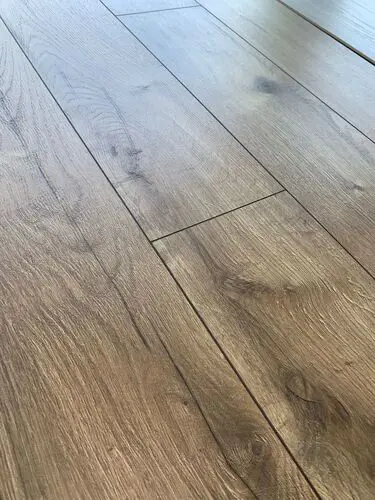 Rustic Oak 8mm Laminate Flooring