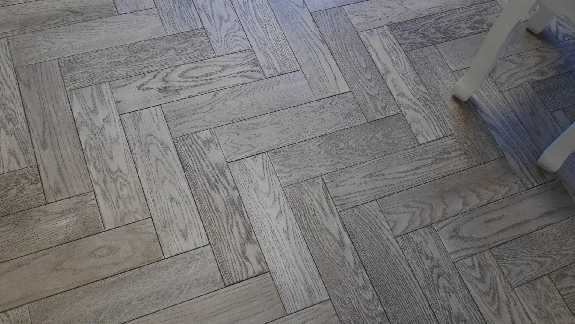 Gunmetal Grey Oak Herringbone 18mm