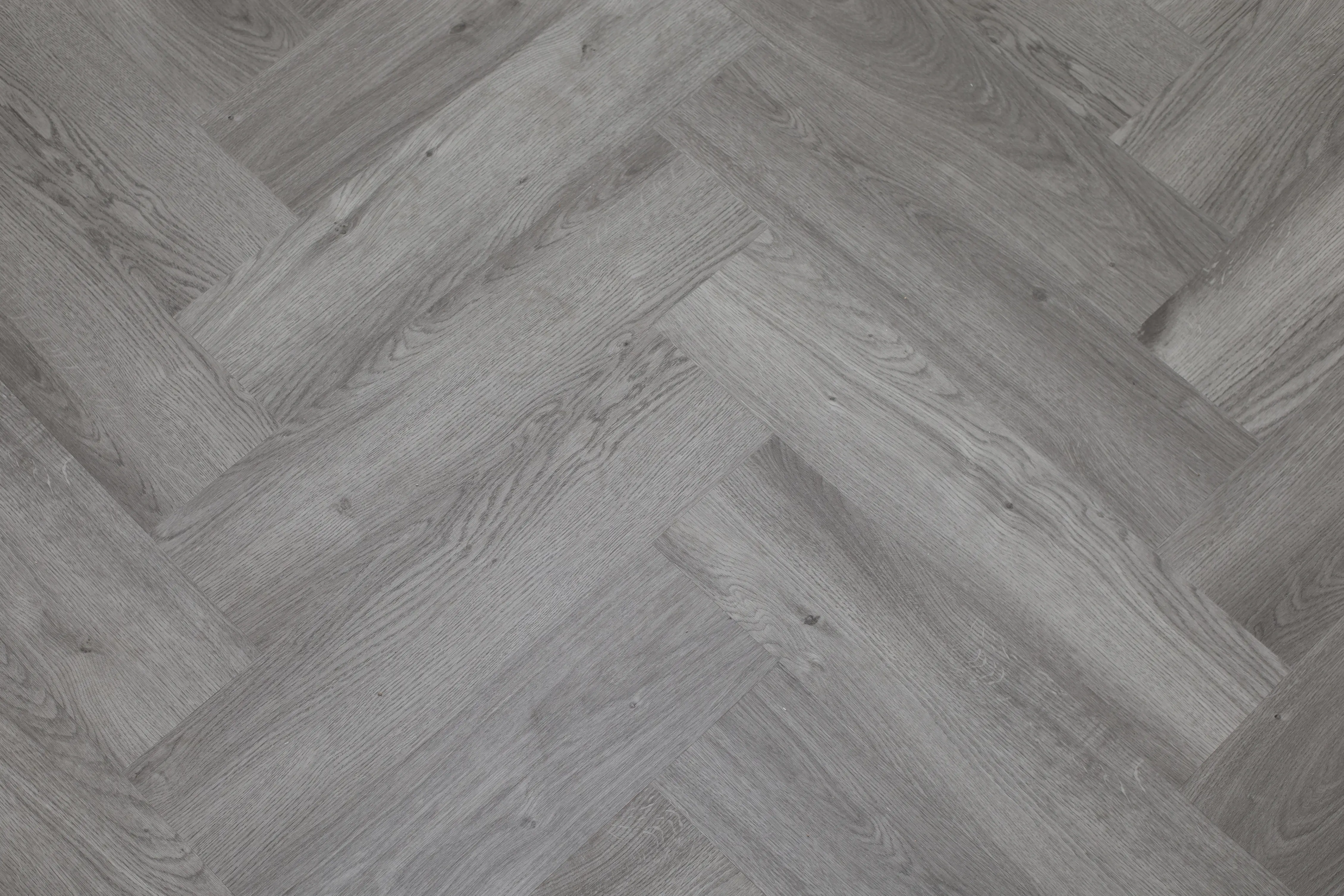 Rich Grey Oak 6mm PREMIUM Herringbone SPC Click