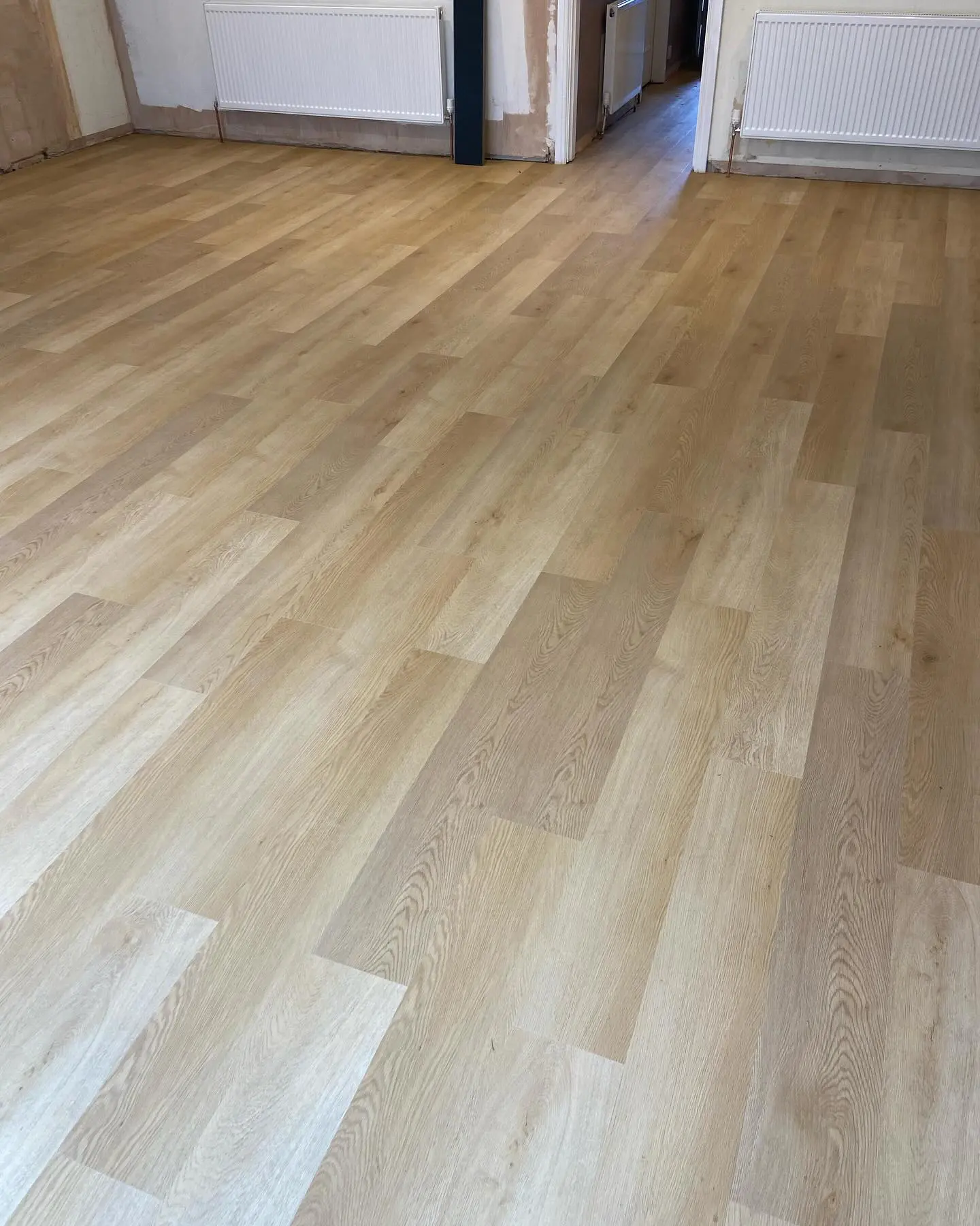 Golden Oak Premium 6.0 SPC Vinyl Click