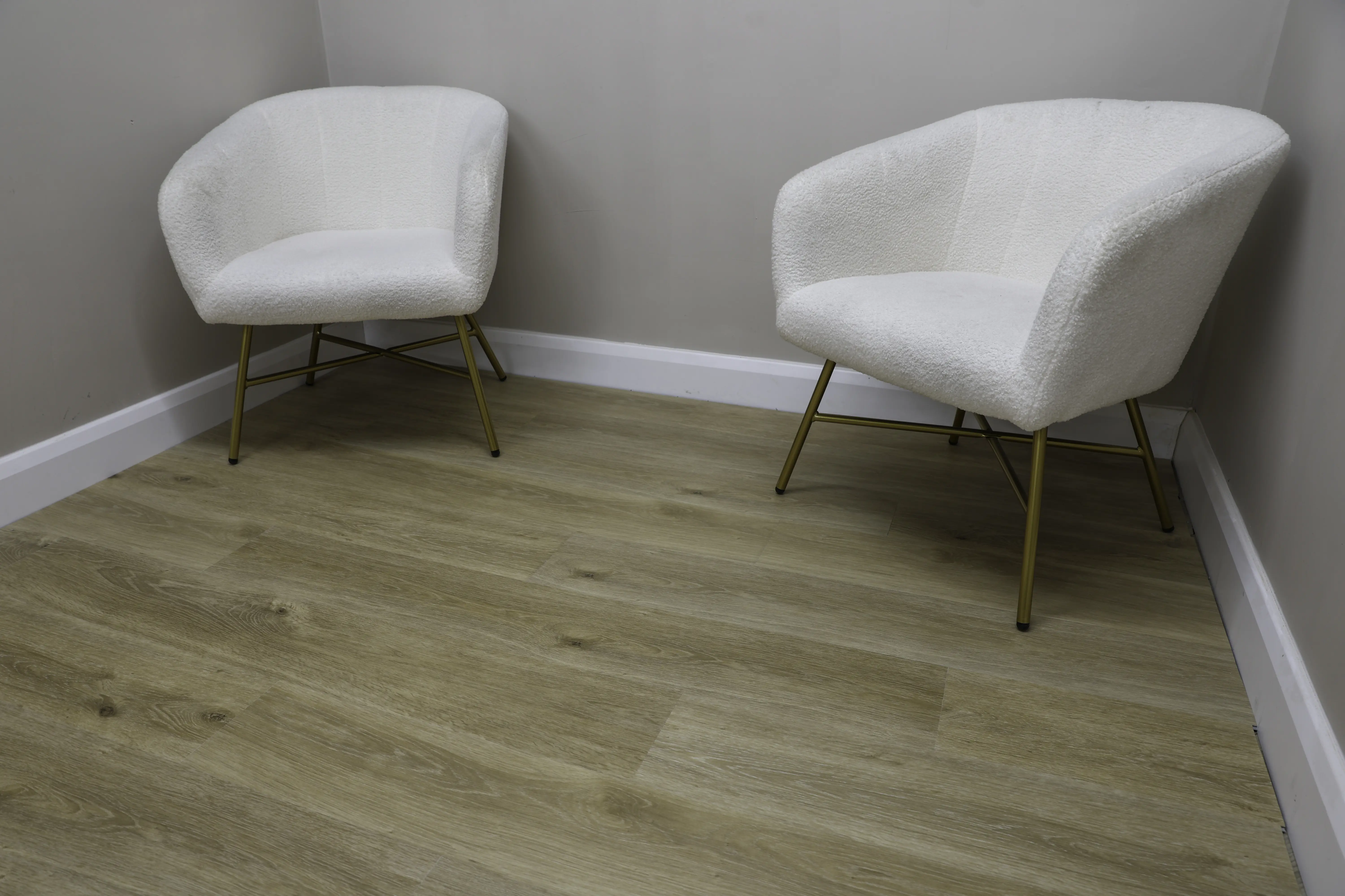 Honey Oak 8mm LUXURY SPC Click