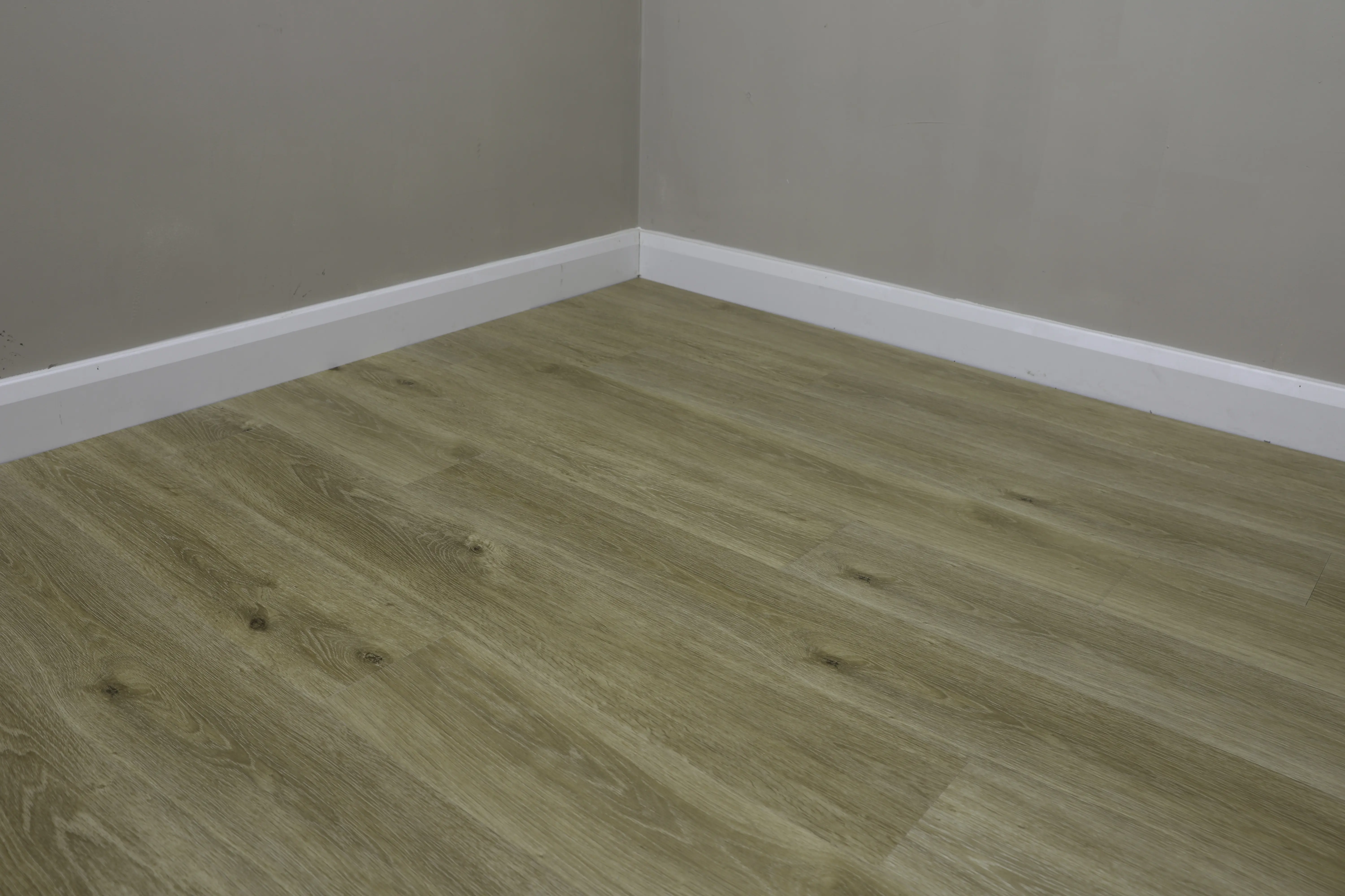 Honey Oak 8mm Luxury SPC Click