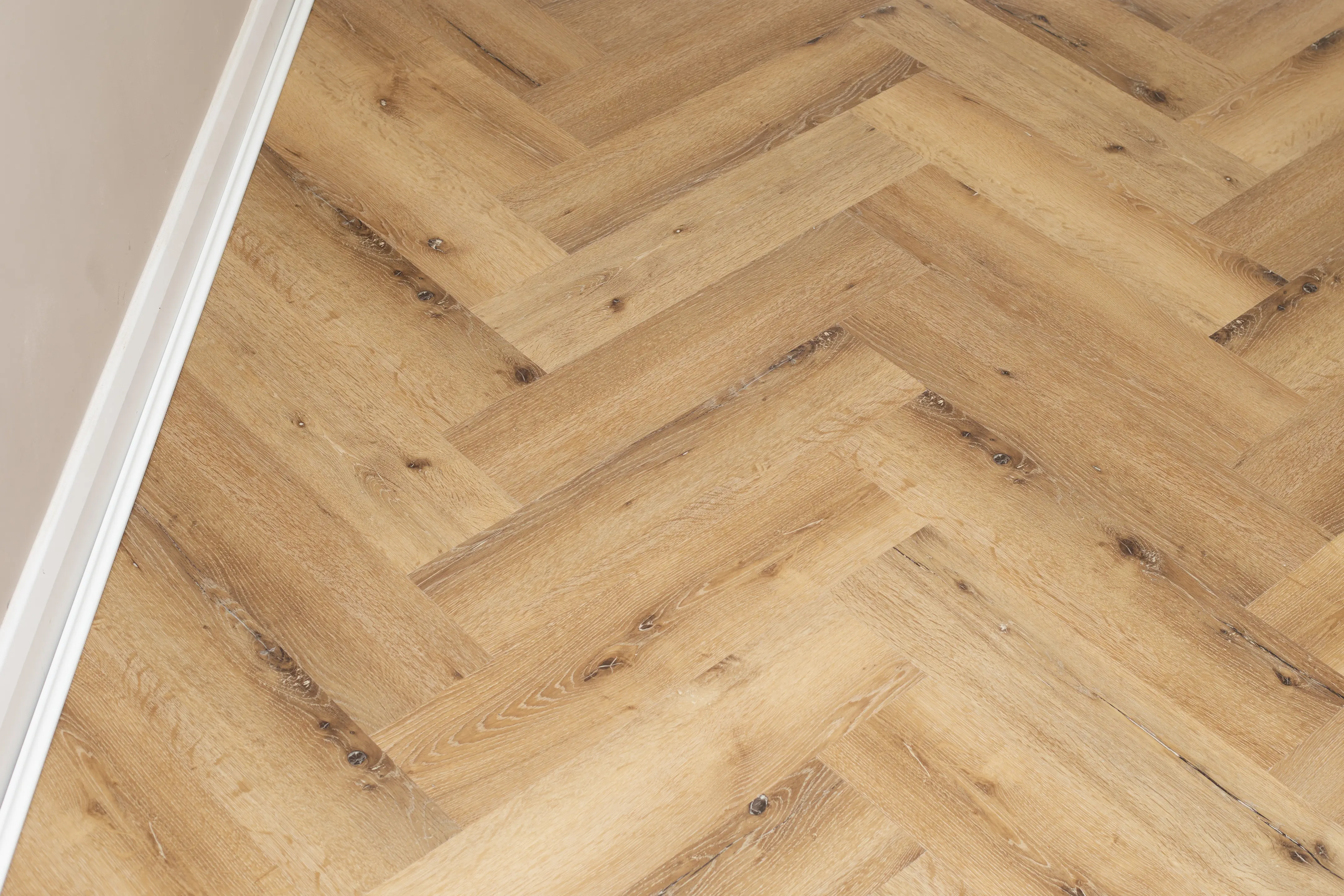 Mountain Fir 6mm Herringbone SPC Click