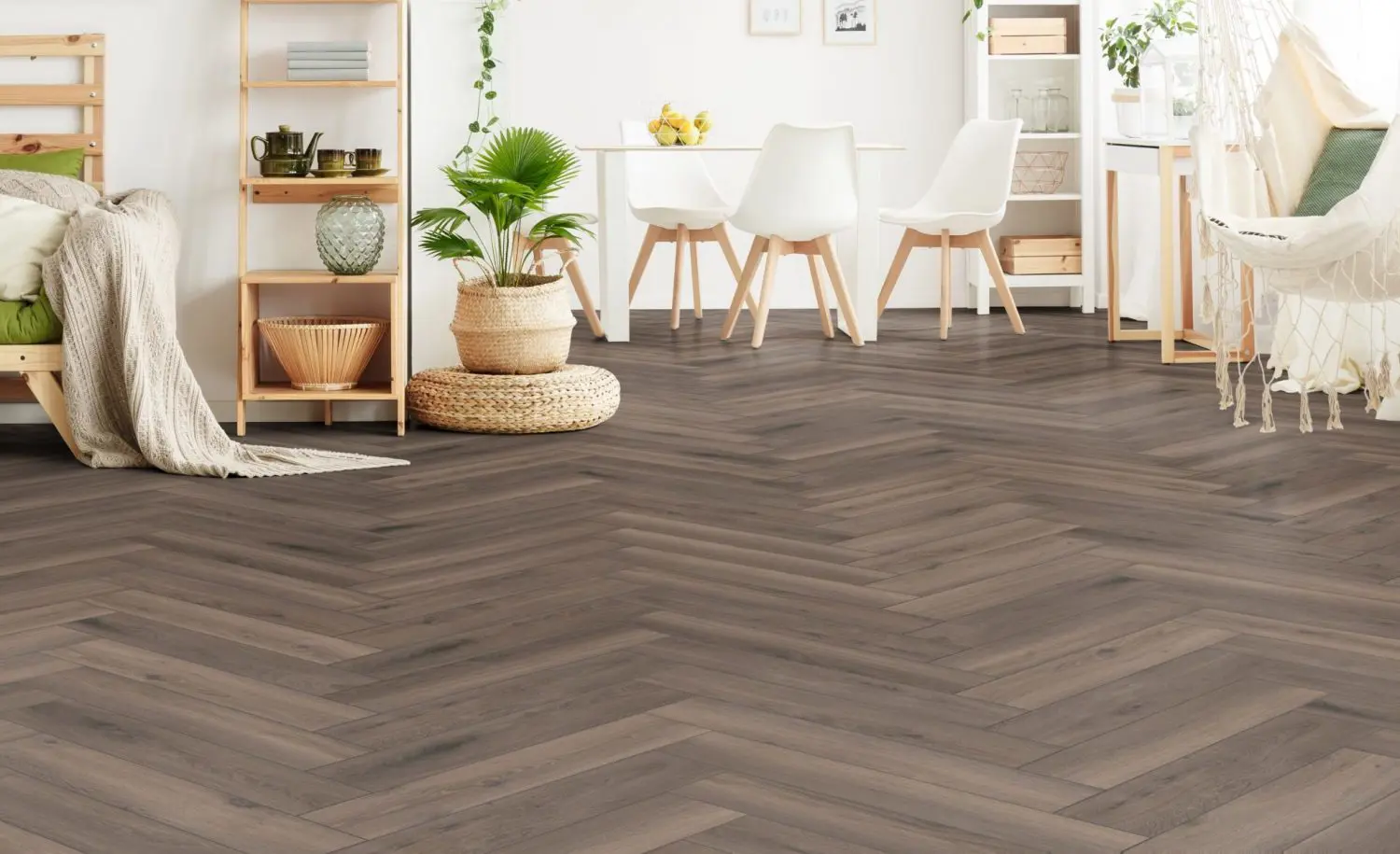 End Of Line 13.38m2 Bundle Chocolate Oak 8mm Herringbone