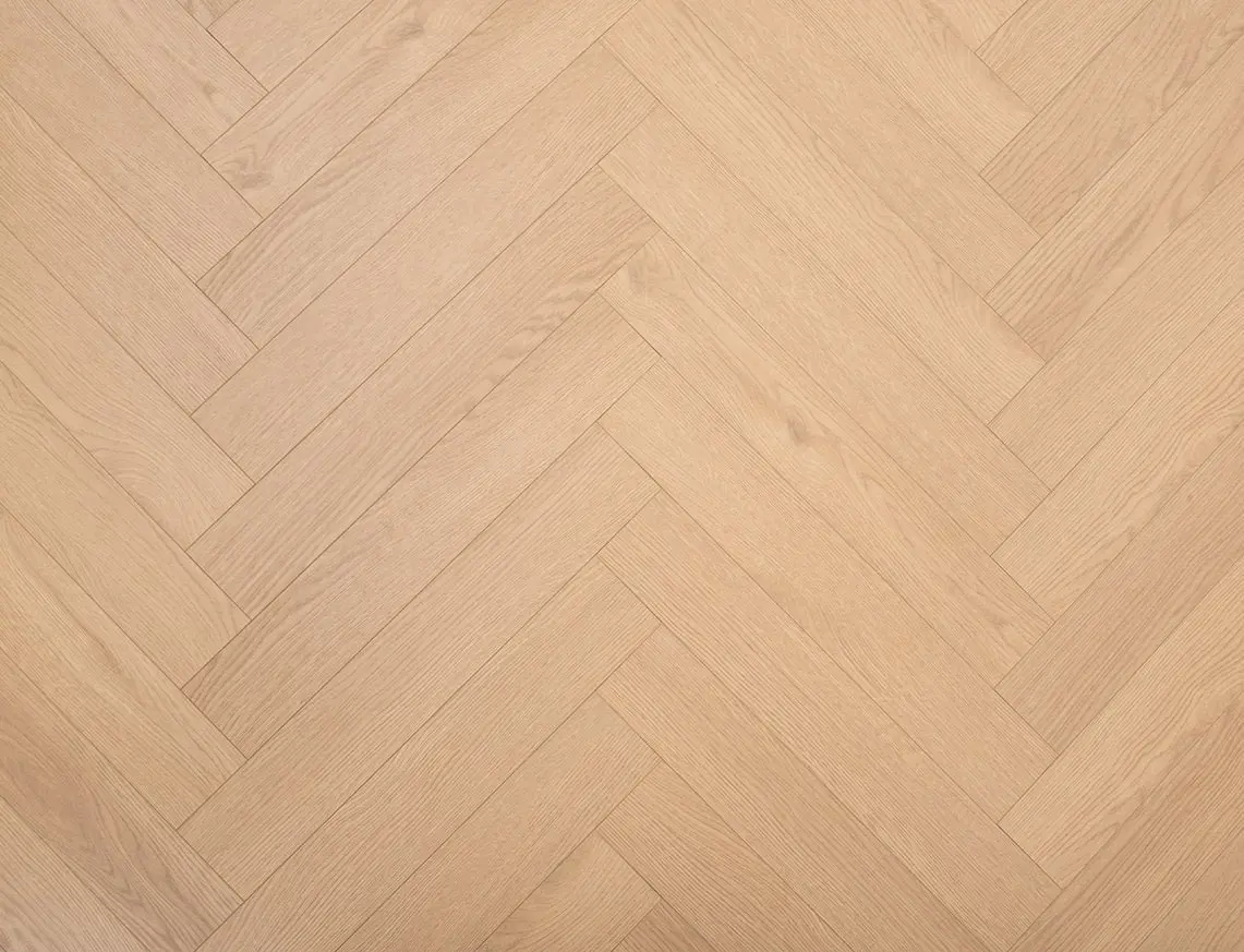 Noble Oak Deluxe 12mm Laminate Herringbone