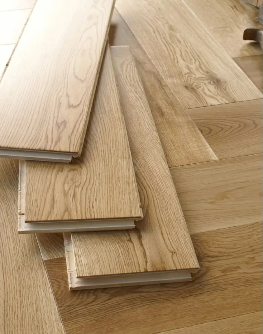 Natural Oak Herringbone 14mm Click UV Lacquered