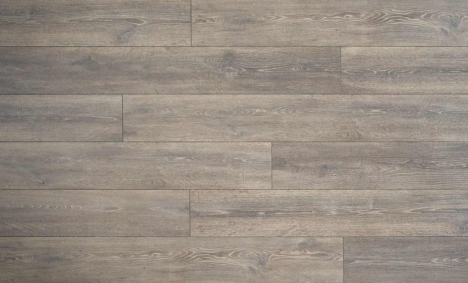 Copper Brown Oak 12mm AC5 Laminate