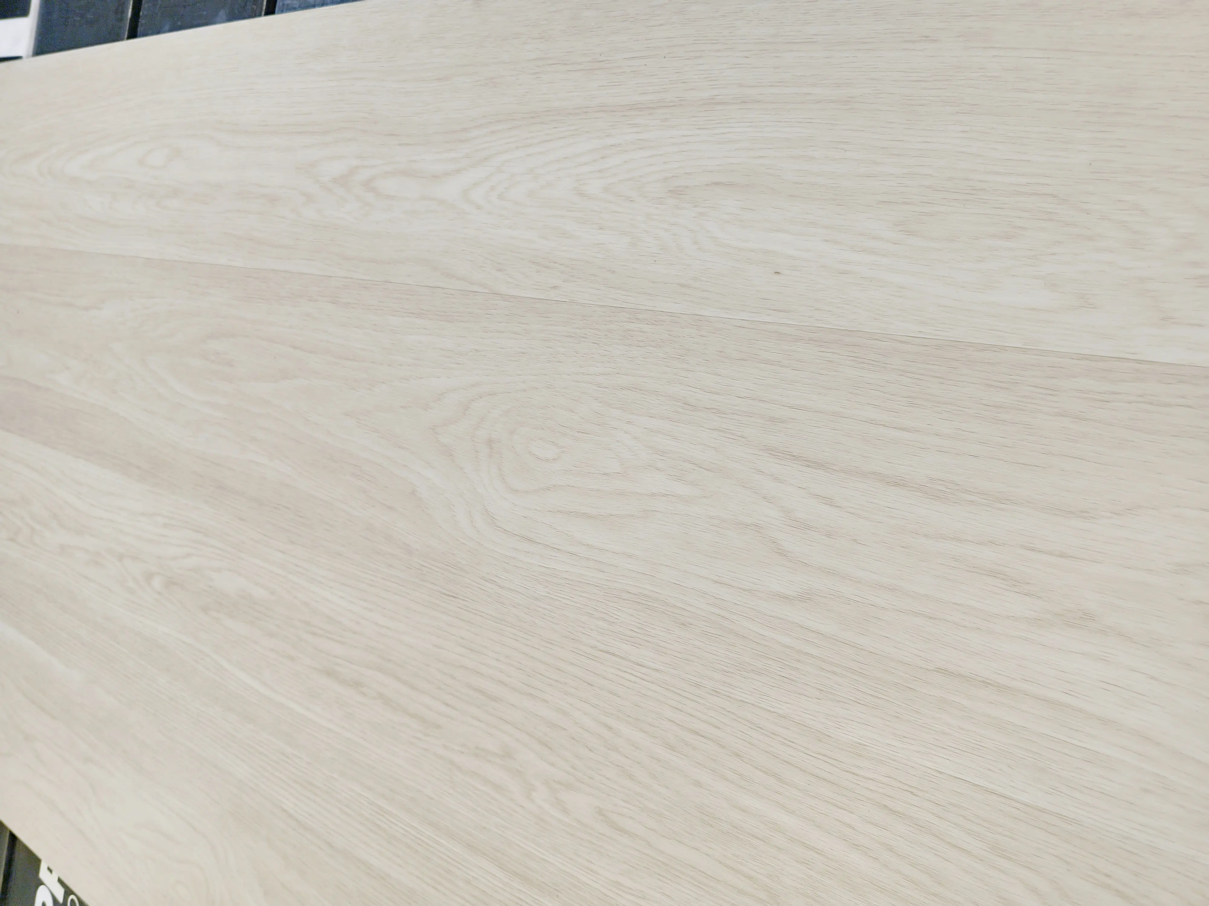 Pale Limed Oak 6mm PREMIUM SPC Click