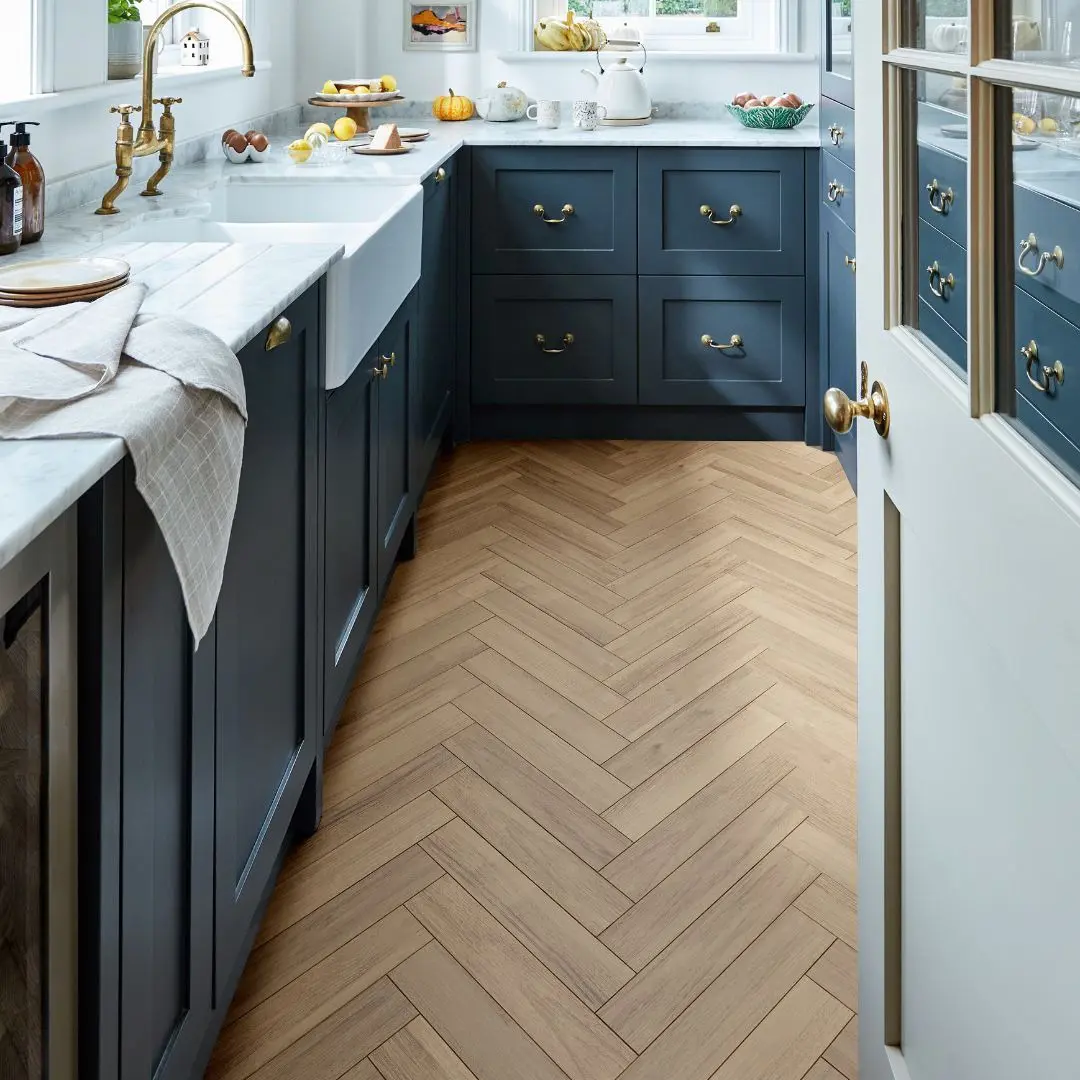 Brushed & Invisible Oiled Oak 14mm X 90mm Herringbone