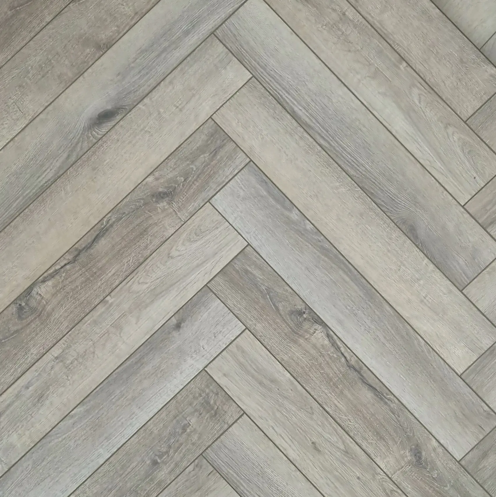 Sandstone Oak 12mm Herringbone