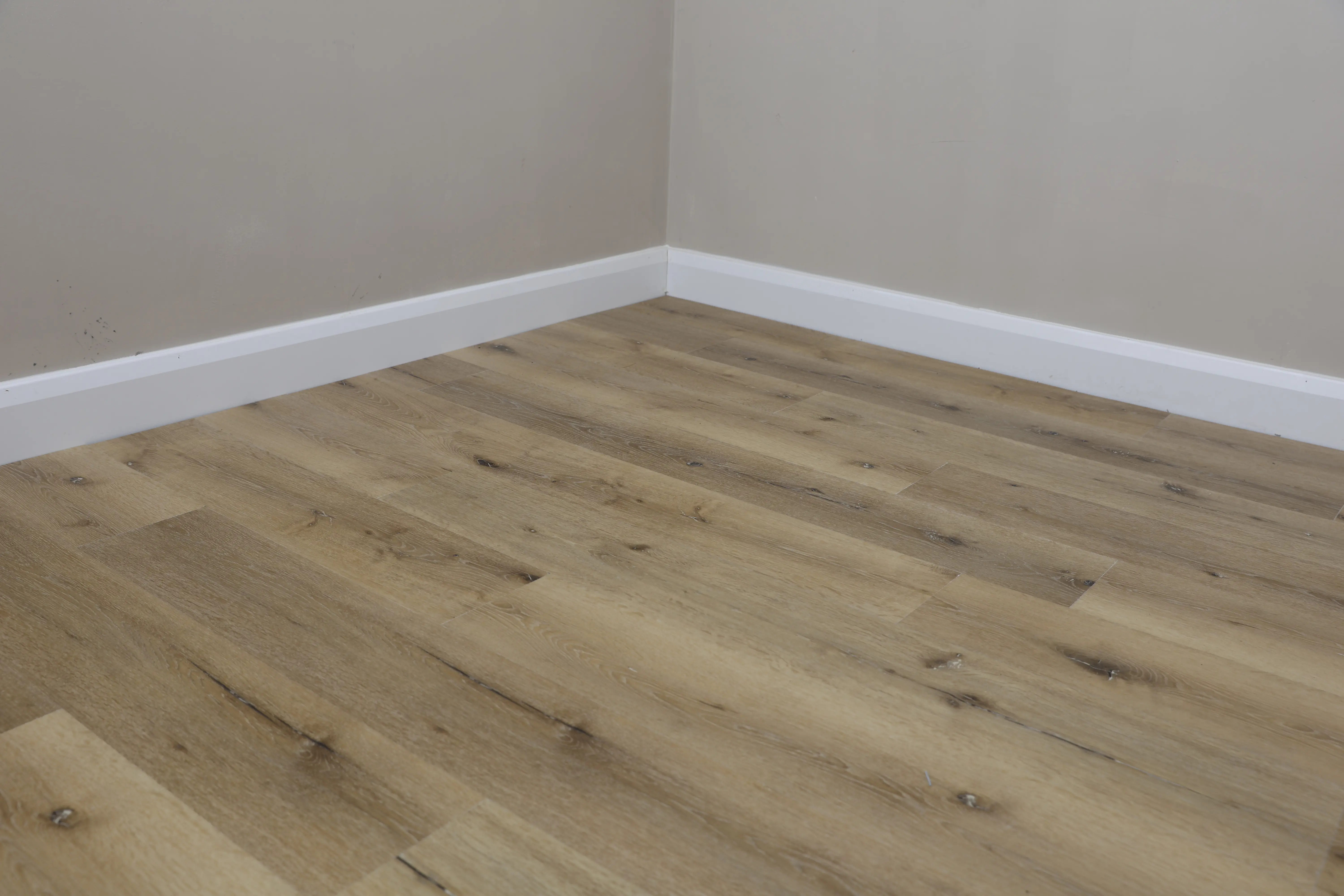 Alicante Oak 8mm LUXURY SPC Click