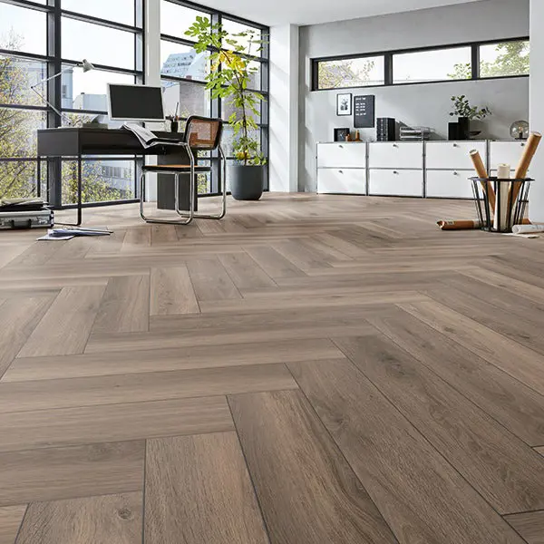 End Of Line 13.38m2 Bundle Chocolate Oak 8mm Herringbone