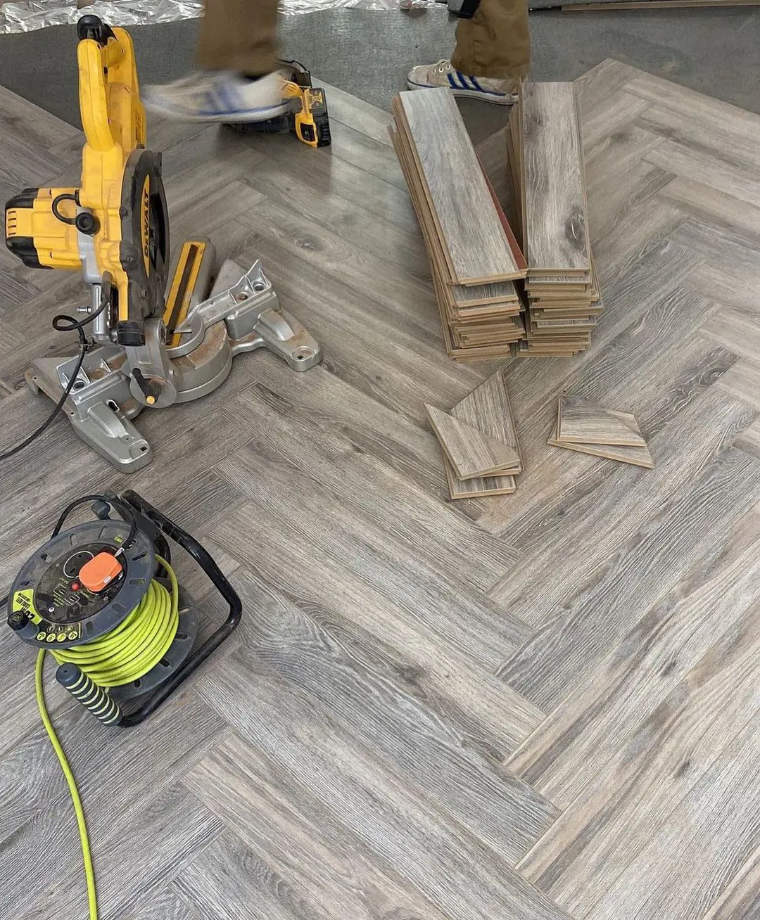 Mountain Ash Herringbone 12mm Laminate