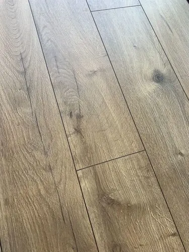 Rustic Oak 8mm Laminate Flooring