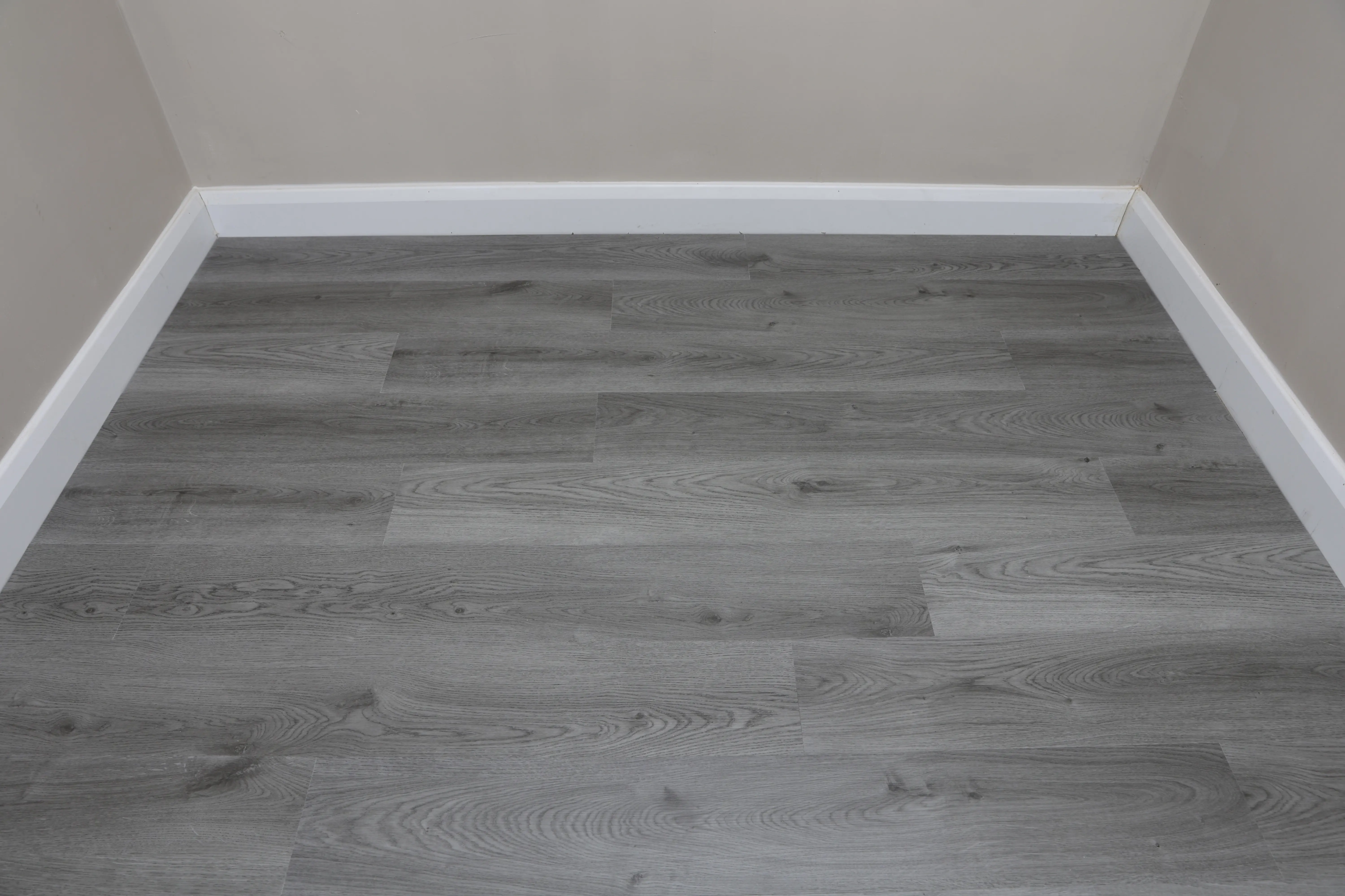 Rich Grey Oak Premium 6mm SPC Click