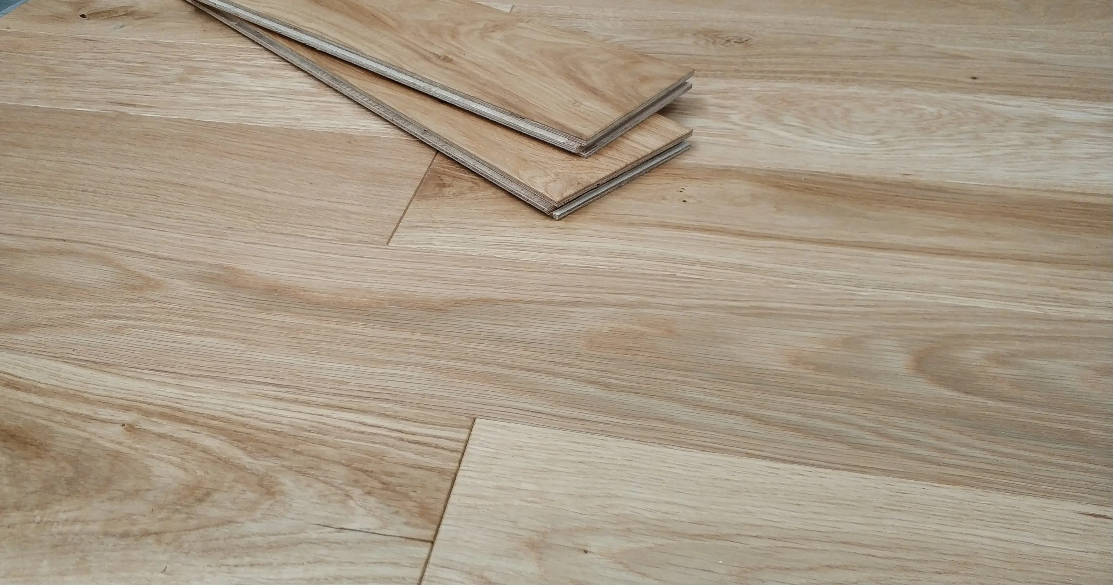 18mm x 150mm Brushed & Oiled Oak