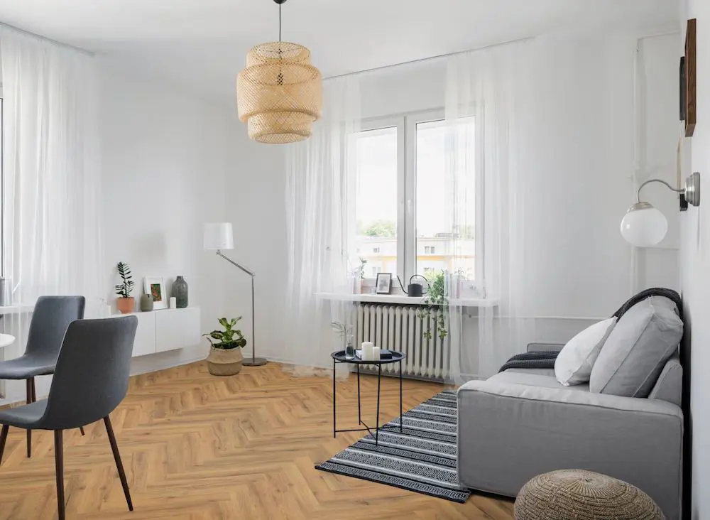 Western Oak 5mm SPC Herringbone