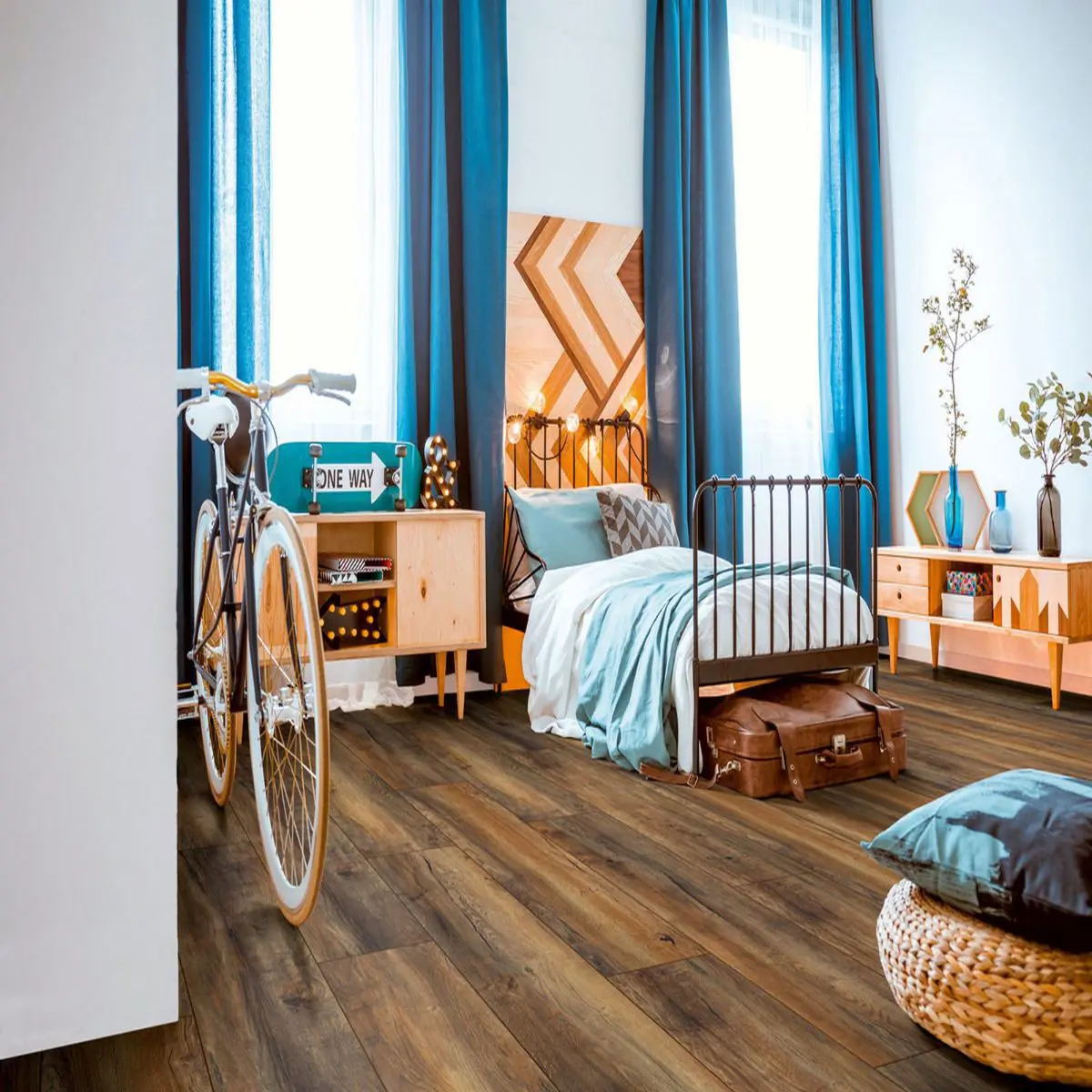 Havenhurst Brown Oak 8mm Laminate Flooring